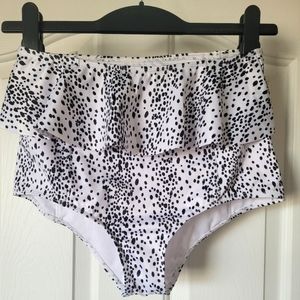 Kortni Jeane Peplum Swim Bottom, size M, dalmatian print